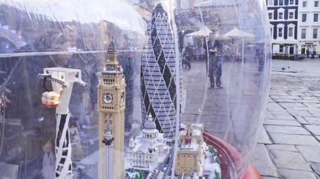 london-lego-hogomb-snow-globe-covent-garden-22